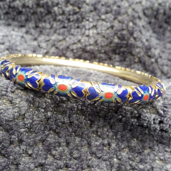 Vintage decorative enamel w/ gold tone bangle - Picture 7 of 12